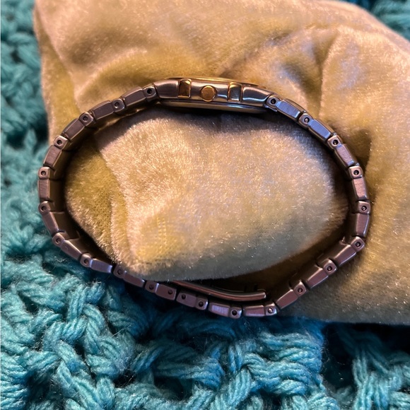 2003 CITIZEN Elegance Signature Collection Ladies Analog Watch - Picture 9 of 12